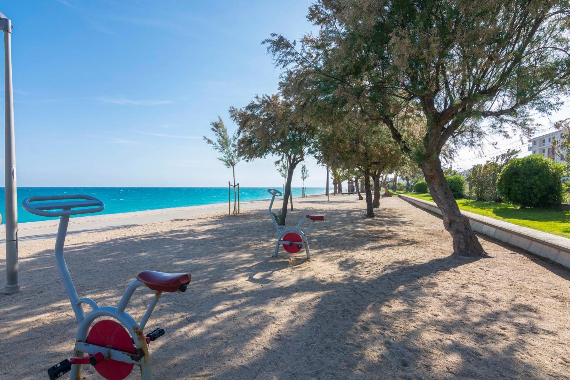 Homeholidaysrentals Atico Ocean Pineda de Mar Ngoại thất bức ảnh